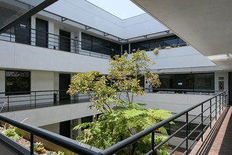Enlarge photo 19