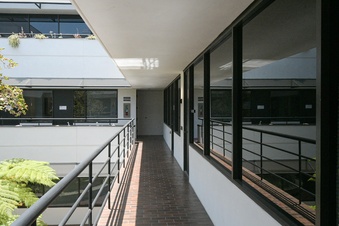 Enlarge photo 24