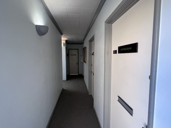 Enlarge photo 17