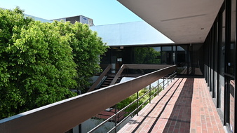 Enlarge photo 11