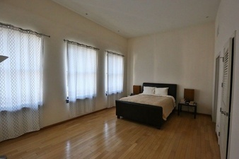 Enlarge photo 32