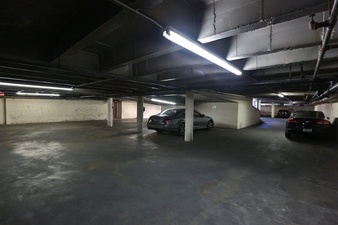 Enlarge photo 49