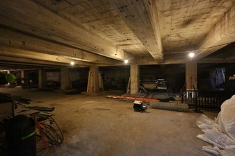 Enlarge photo 50