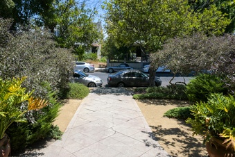 Enlarge photo 26