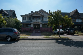 Enlarge photo 33