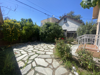Enlarge photo 25