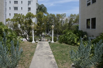Enlarge photo 24