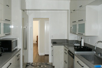 Enlarge photo 36