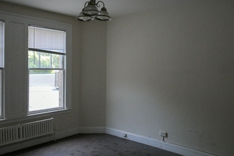Enlarge photo 11