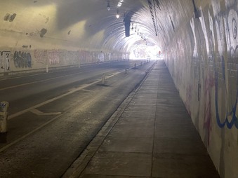 Enlarge photo 49
