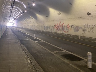 Enlarge photo 35