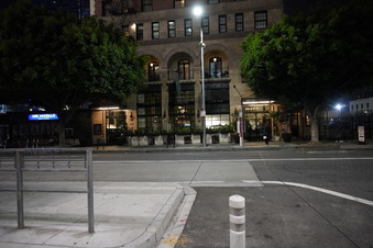 Enlarge photo 19