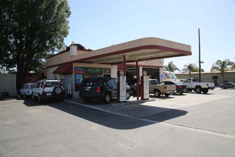Ernie's Auto, Fillmore
