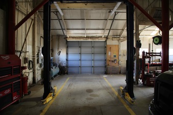 Enlarge photo 33