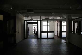 Enlarge photo 23
