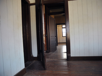 Enlarge photo 38