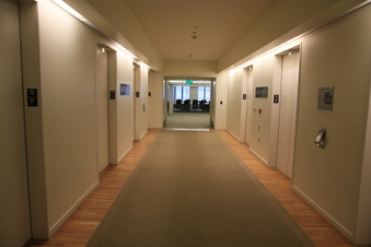 Enlarge photo 1