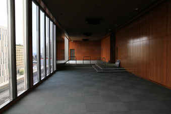 Enlarge photo 69