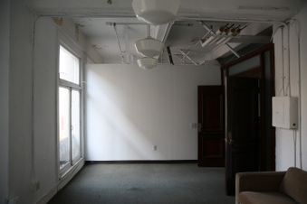 Enlarge photo 23