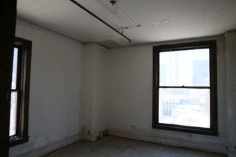 Enlarge photo 47
