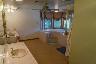 Enlarge photo 45