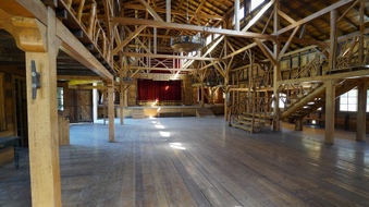 Enlarge photo 8