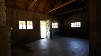 Enlarge photo 19