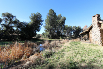 Enlarge photo 69