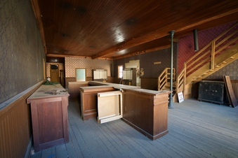 Enlarge photo 13