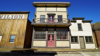 Enlarge photo 38
