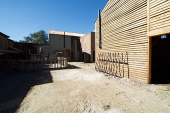 Enlarge photo 51