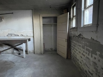 Enlarge photo 13