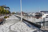 OAKLAND - JACK LONDON SQUARE WALK 2