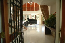 Enlarge photo 18