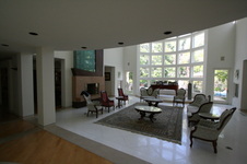 472 N Bowling Green