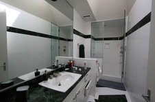 Enlarge photo 49