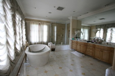 Enlarge photo 54