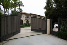Enlarge photo 1