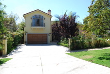 Enlarge photo 1