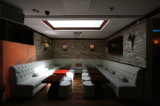 Enlarge photo 12