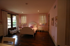 Enlarge photo 54