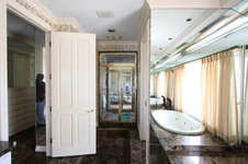 Enlarge photo 26
