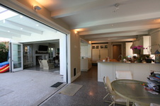 Enlarge photo 19