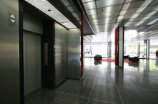 Enlarge photo 35