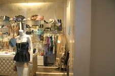Enlarge photo 24