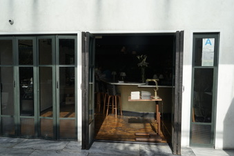 Enlarge photo 4