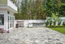 Enlarge photo 43
