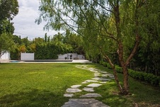 Enlarge photo 89