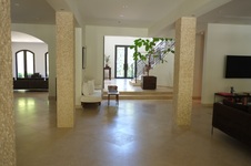 Enlarge photo 19