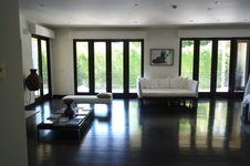 Enlarge photo 48